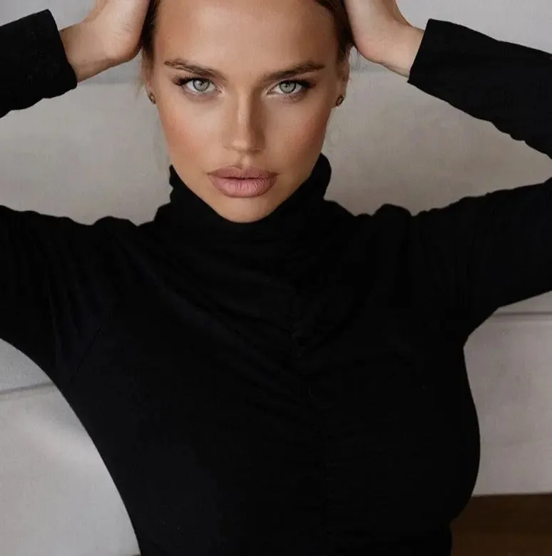 Knitted High Neck Full Sleeves Pullover